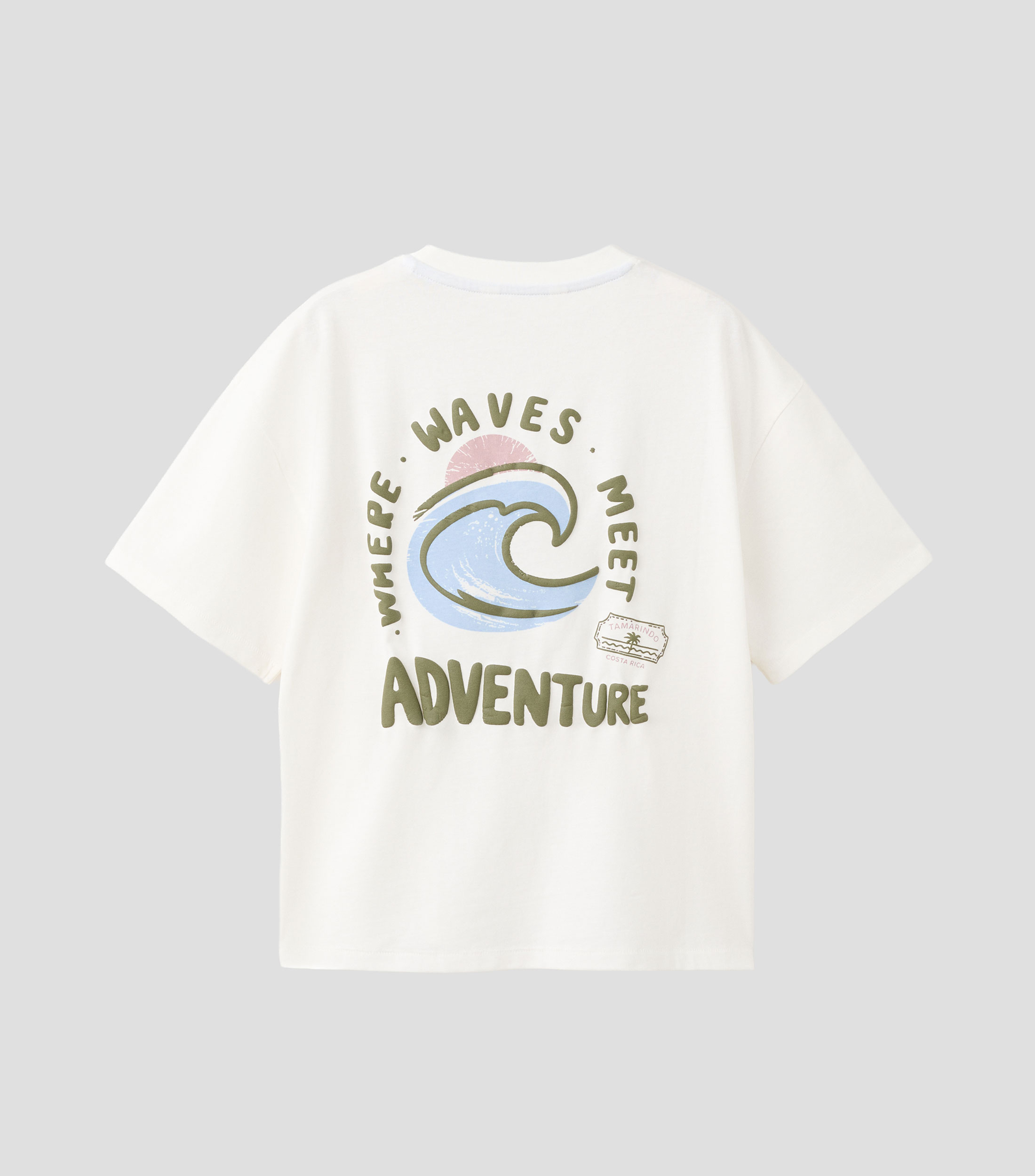 Playera cuello redondo manga corta estampada Niño